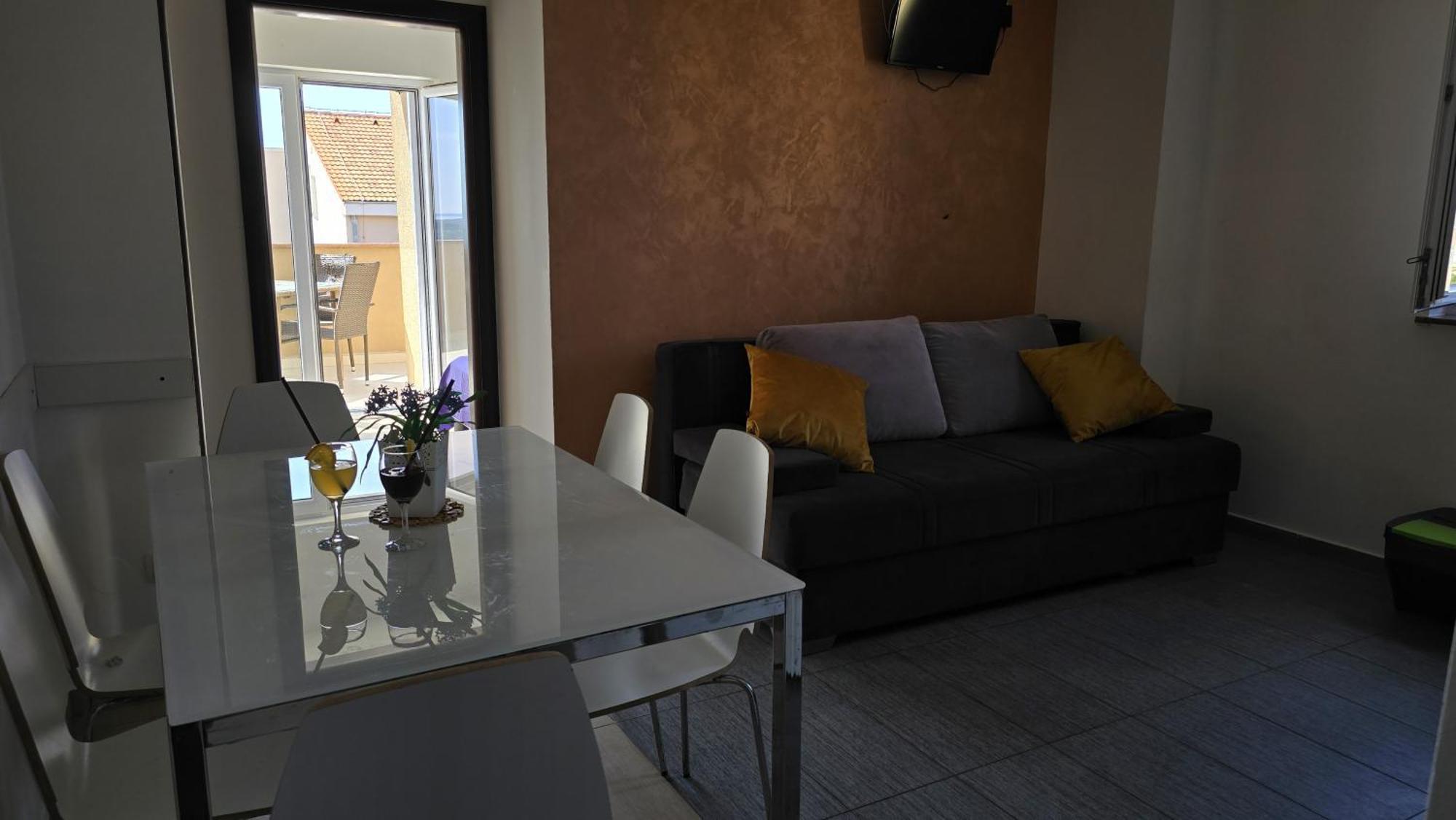 M&m Apartment